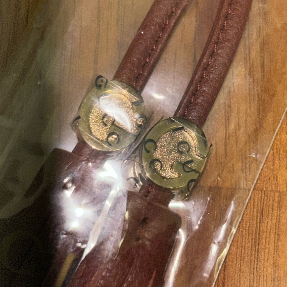 Brand New in Box Authentic Gucci GG Leather Bag Charm / Keychain / Keyring - Picture 7 of 12